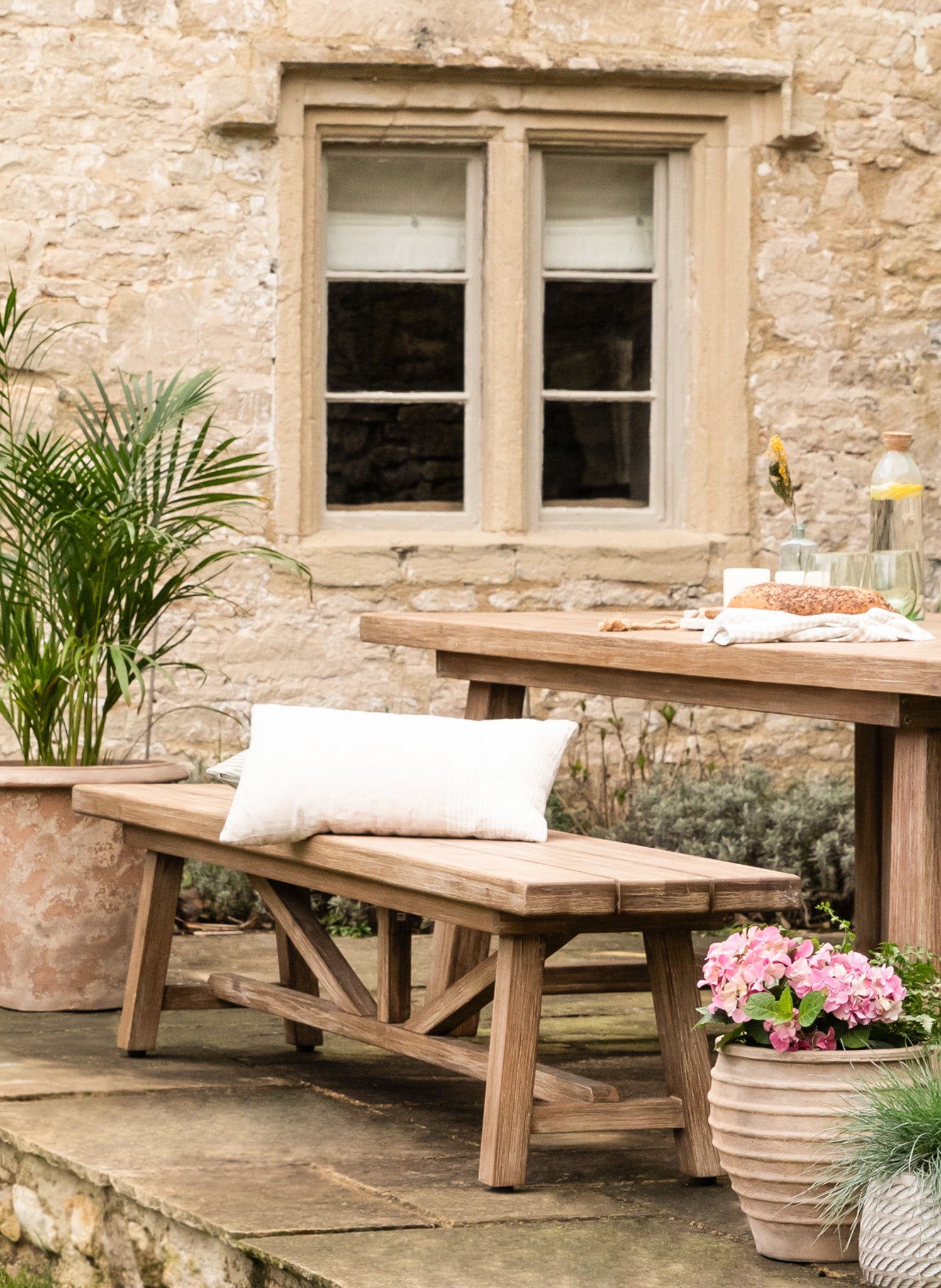 Chilford Solid Wood Bench (Large) – Soto Gardens